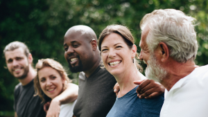 Schulter an Schulter